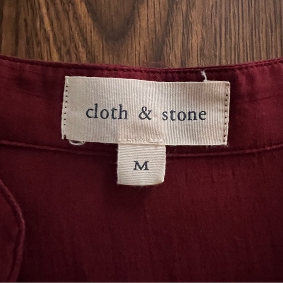 Cloth & Stone Women's Medium Wine Colored L/S Button Down Blouse with tie Front - Picture 4 of 11